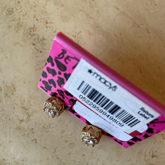 Betsey Johnson Crystal Studs - Picture 4 of 6